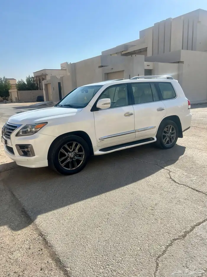 جيب لكزس 2014 فل كامل 0