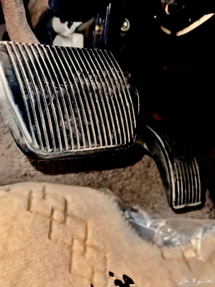 فورد جراند ماركيز 2001 نظيفة 100 87