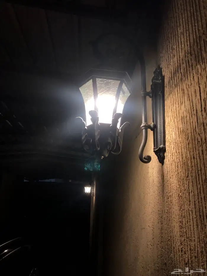 مصباح حائط اوروبي كلاسيكي من الالمنيوم الثقيل 9