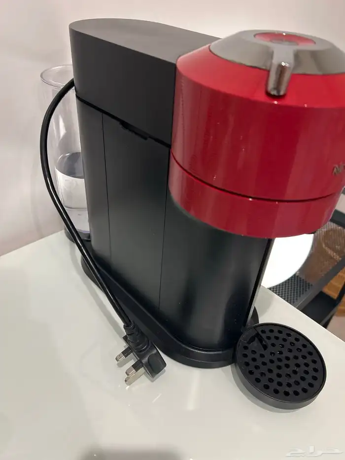 للبيع  ماكينة قهوة Nespresso أصلية 2