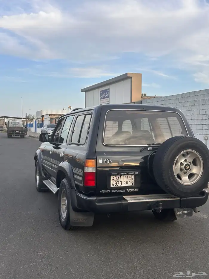 صالون لاندكروزر 94 3