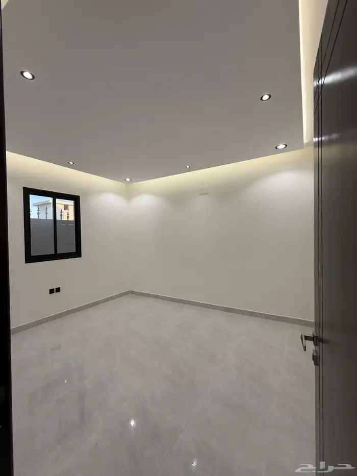 للبيع فلل فاخرة مكونه من دورين وملحق شمال خميس مشيط 32