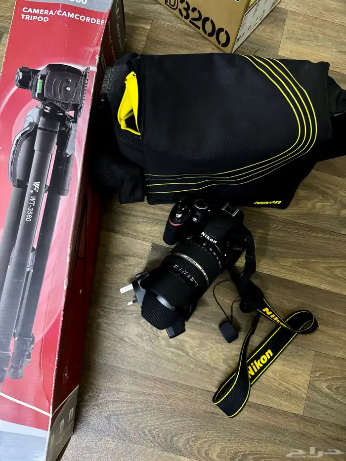 كاميرا نيكون مع عدسة زوم واسعة Nikon D3200 3