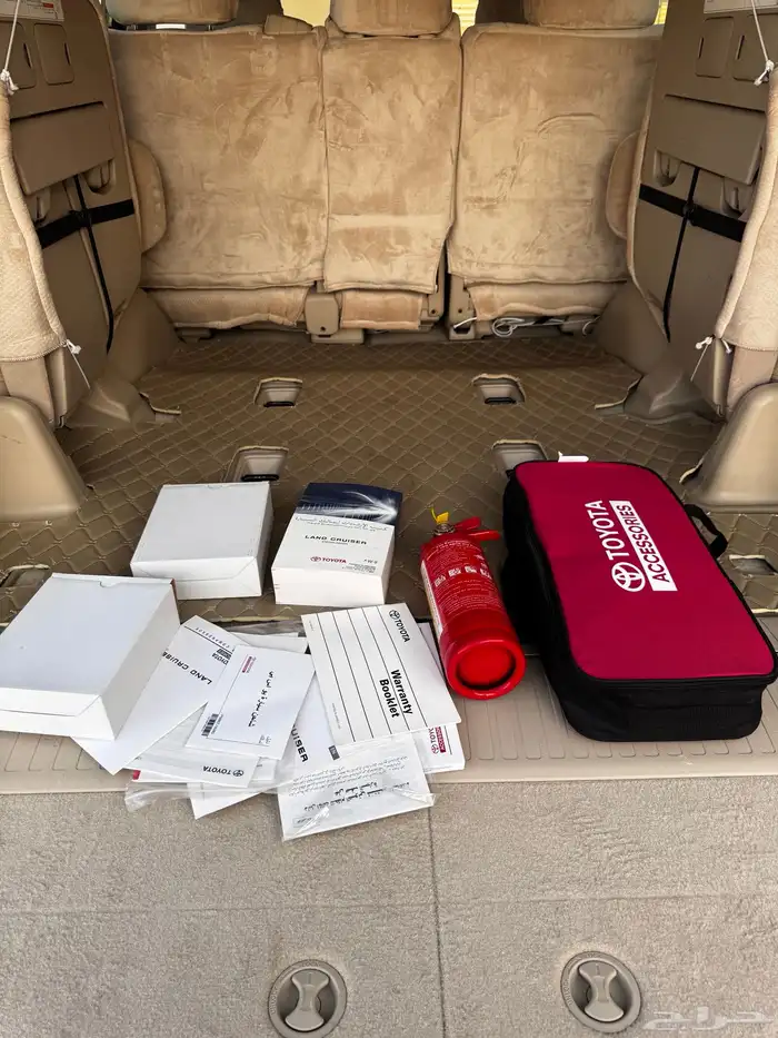 لاندكروزر تورنق 2021 فل كامل سعودي 28 الف فقط) بحالة المصنع 46