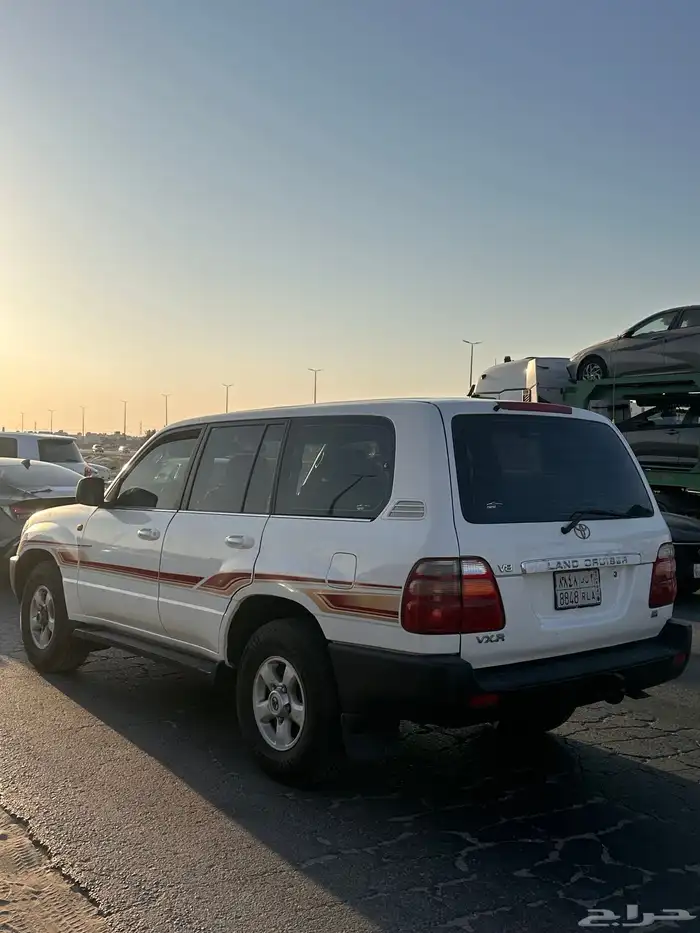 جيب لاند كروزر 2001 3