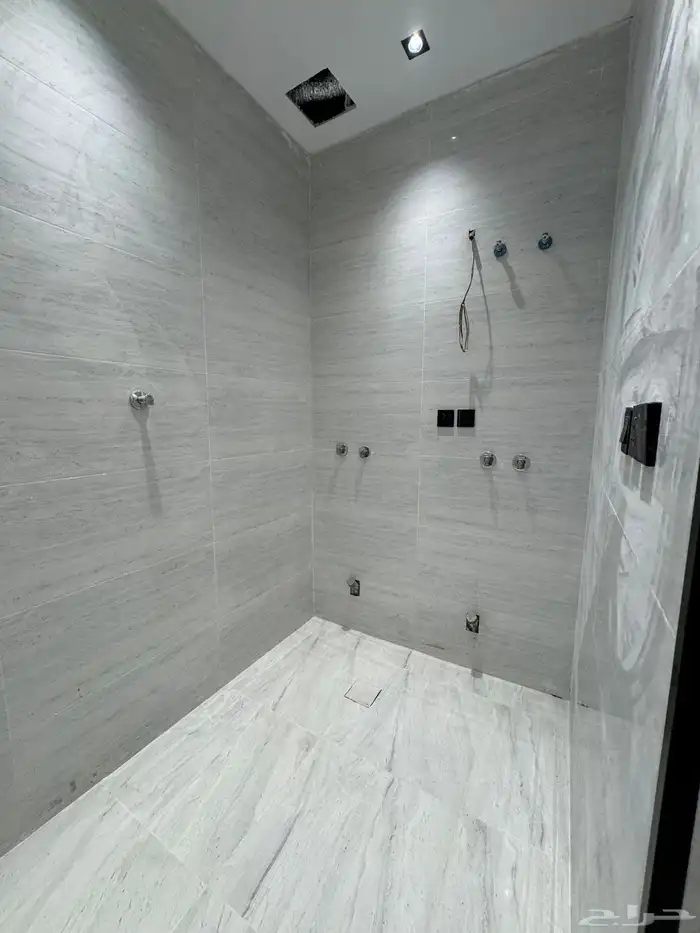 شقق تمليك مساحات كبير والاسعار طيبة 29