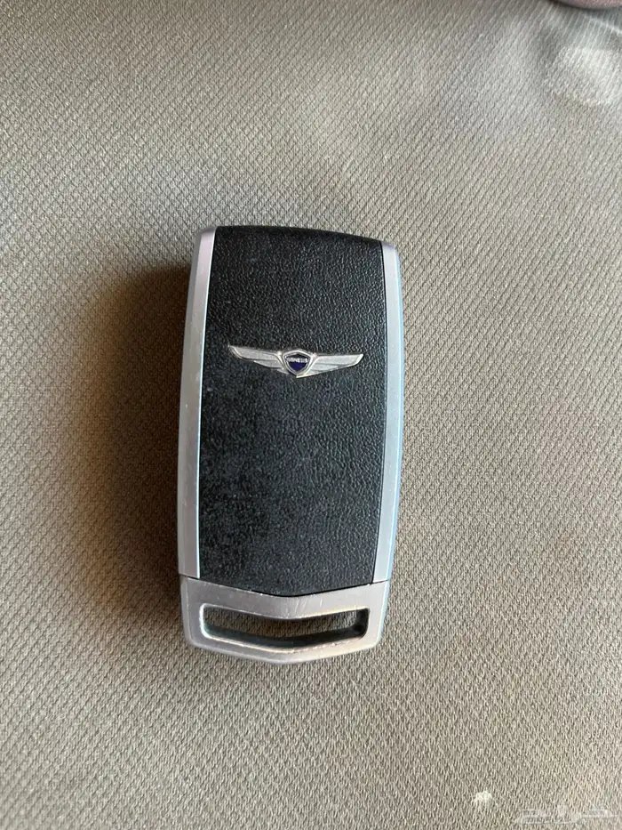 مفتاح جينسس G70 0