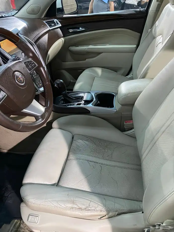 كاديلاك SRX4 2011 فل كامل 6