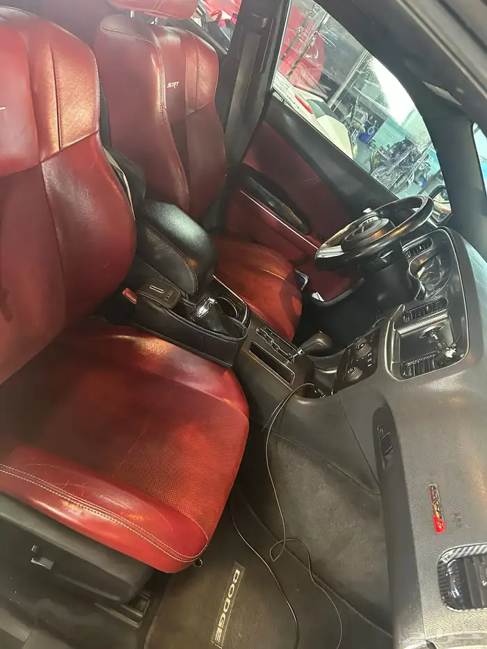 شارجر 2012 SRT8 فل كامل 6