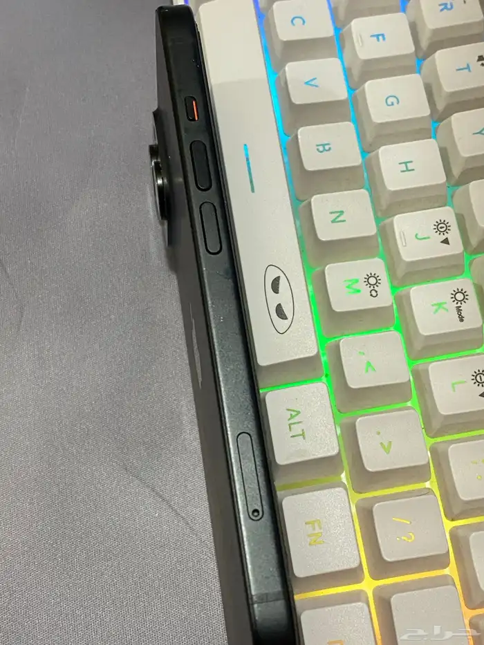 ايفون 15 العادي اسود 6