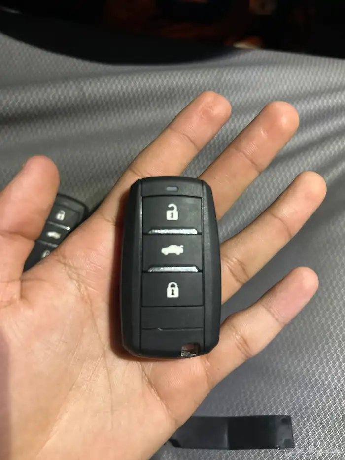 مفتاح تاهو ومفتاح شنجان للبيع على سوم يبيلهم بس بطريه 2