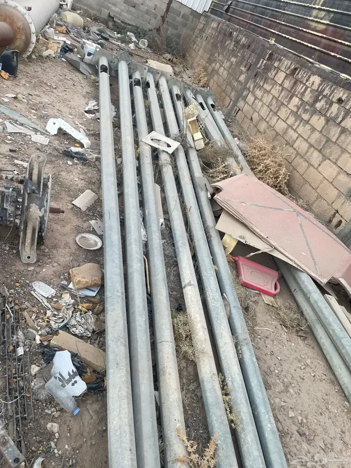 أعمدة انارة عدد 9 0