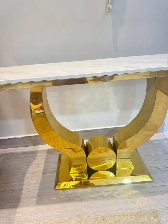 للبيع مدخل نظيف جدا رخام واستيل وجميل 0