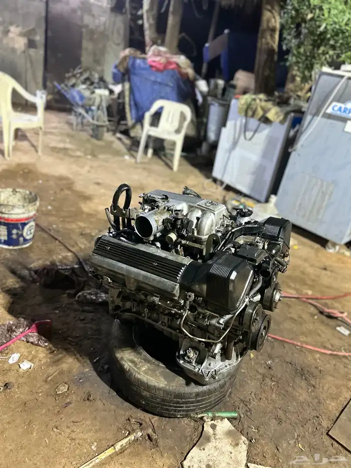 للبيع مكينه لكزس 400 3