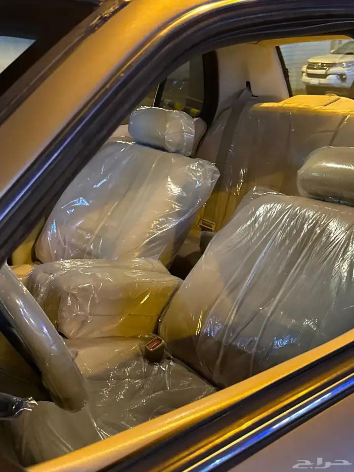 فورد جراند ماركيز 2001 نظيفة 100 48