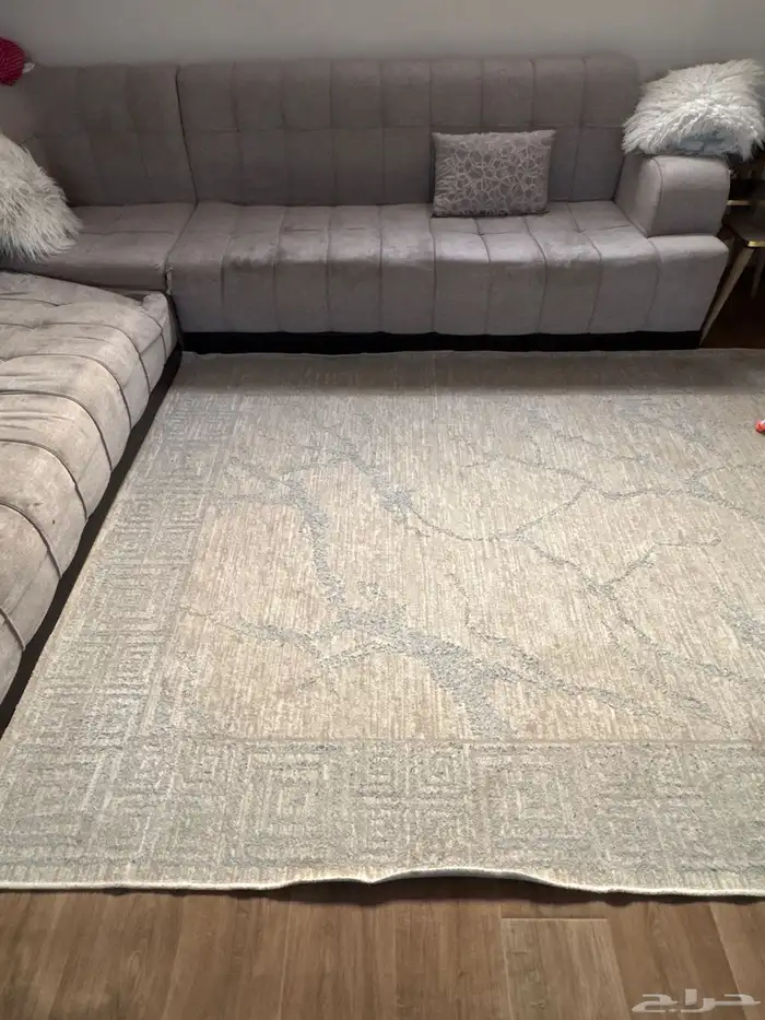 كنب قطعتين مع زاويه الصغيره تبع له مستعمل 2