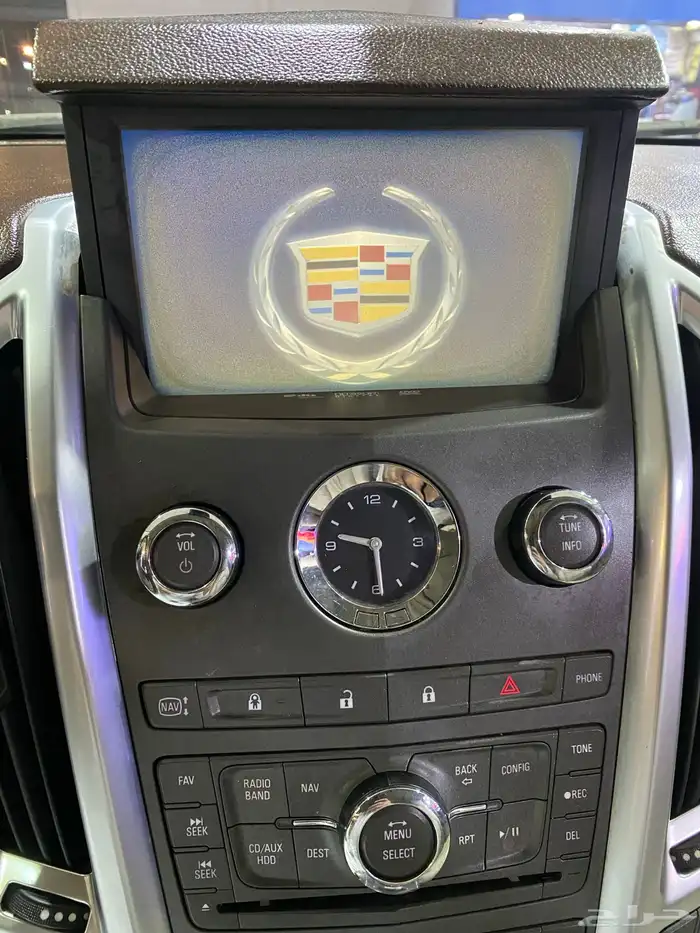 كاديلاك SRX4 2011 فل كامل 8
