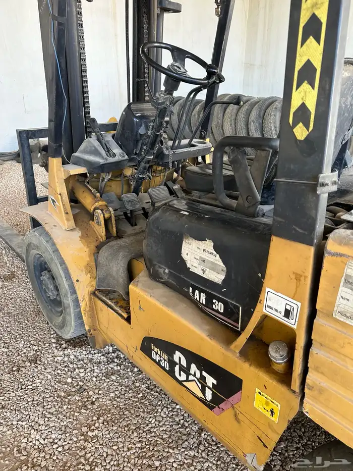 فوركلفت كتربلر 2001م نظيف 1