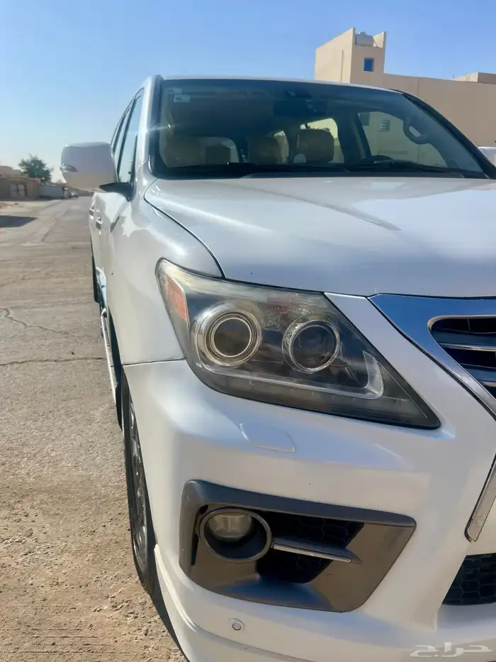 جيب لكزس 2014 فل كامل 3