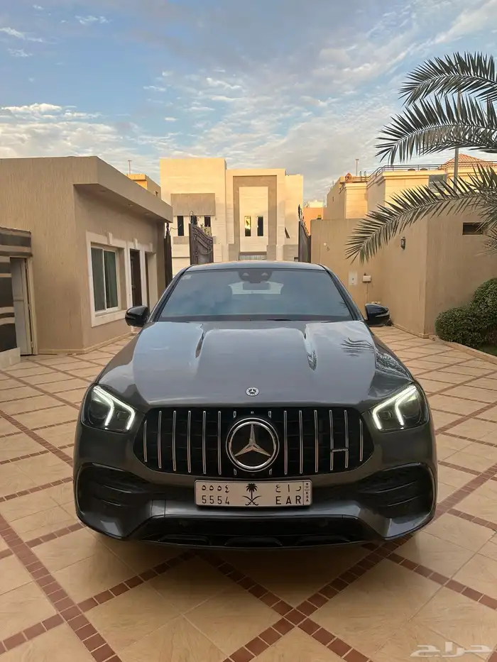 مرسيدس GLE53 2022 نظيف لوحة مميزة 2