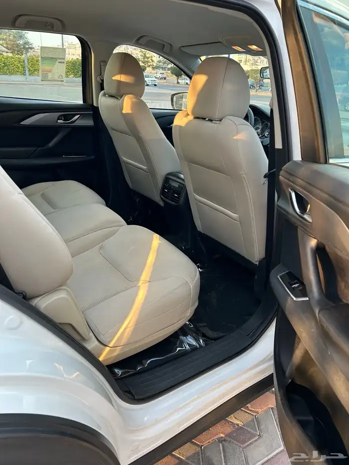 مازدا CX9 لون أبيض 10