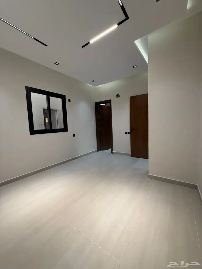 دور علوي فاخر للبيع بحي الصفا 8