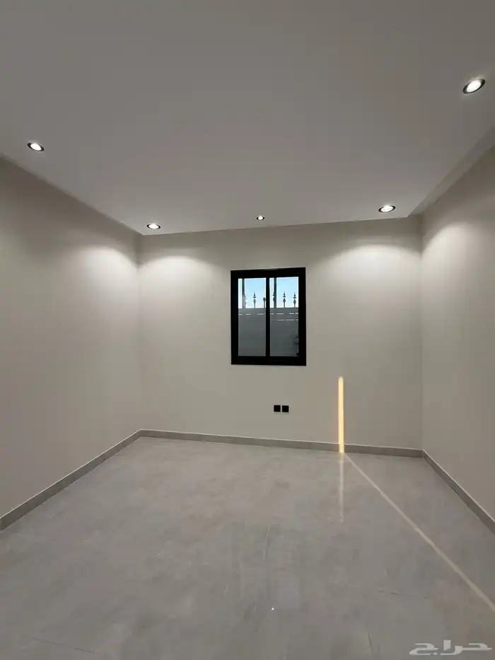 للبيع فلل فاخرة مكونه من دورين وملحق شمال خميس مشيط 34