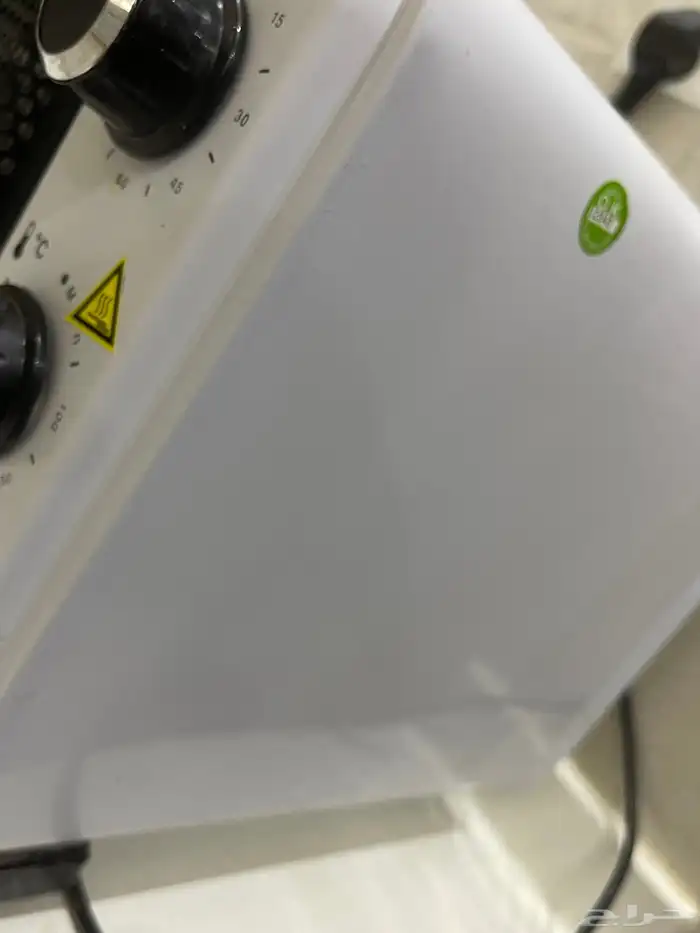 فرن كهربائي نظيف وشغال فوق تحت ع الشرط بسعر100 ريال 1