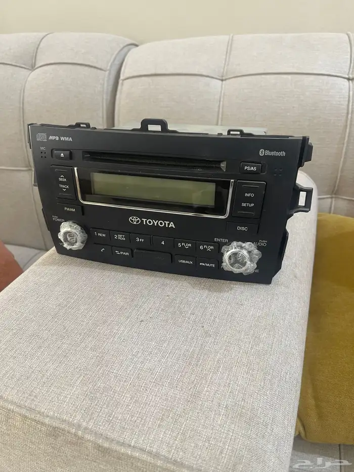 للبيع قرون غزال عربي و مسجل كورولا 2015 4