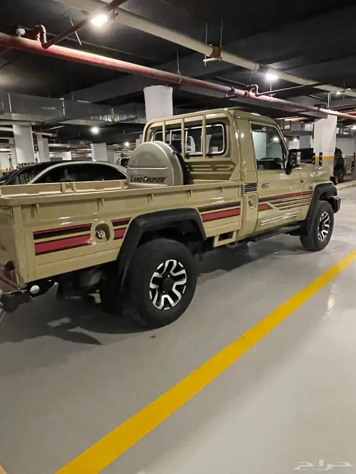 شاص بريمي 2025 مستعمل اصدار 40 عام أتوماتيك بنزين 4