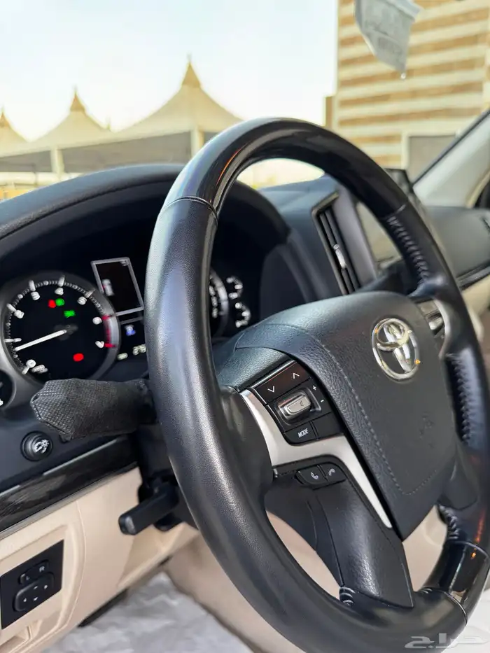 لاندكروزر تورنق 2021 فل كامل سعودي 28 الف فقط) بحالة المصنع 45