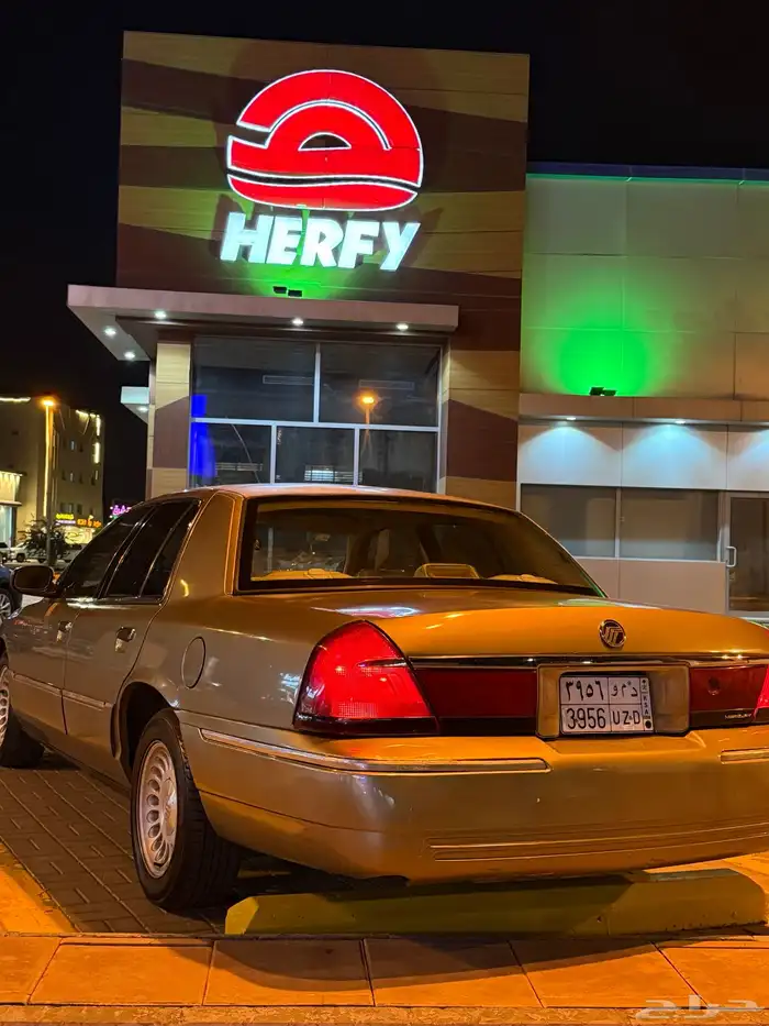 فورد جراند ماركيز 2001 نظيفة 100 8