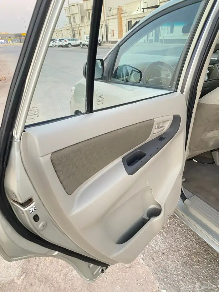 انوفا 2014 ستاندر قير عايدي 9