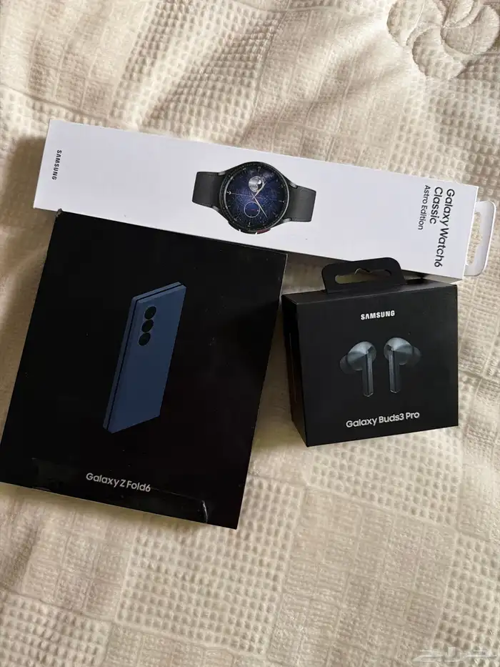 جوال Galaxy Z Fold6 مع ساعة Galaxy Watch6 وسماعة Buds3 pro 0