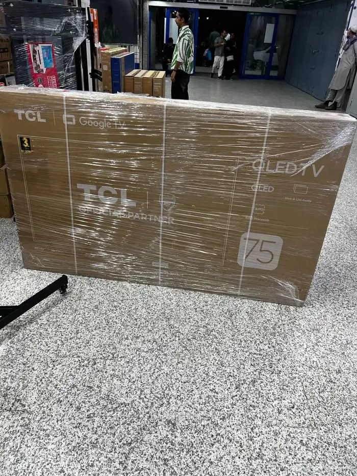 عروض نهاية  السنة على تلفزيونات بلازما الذكية 32