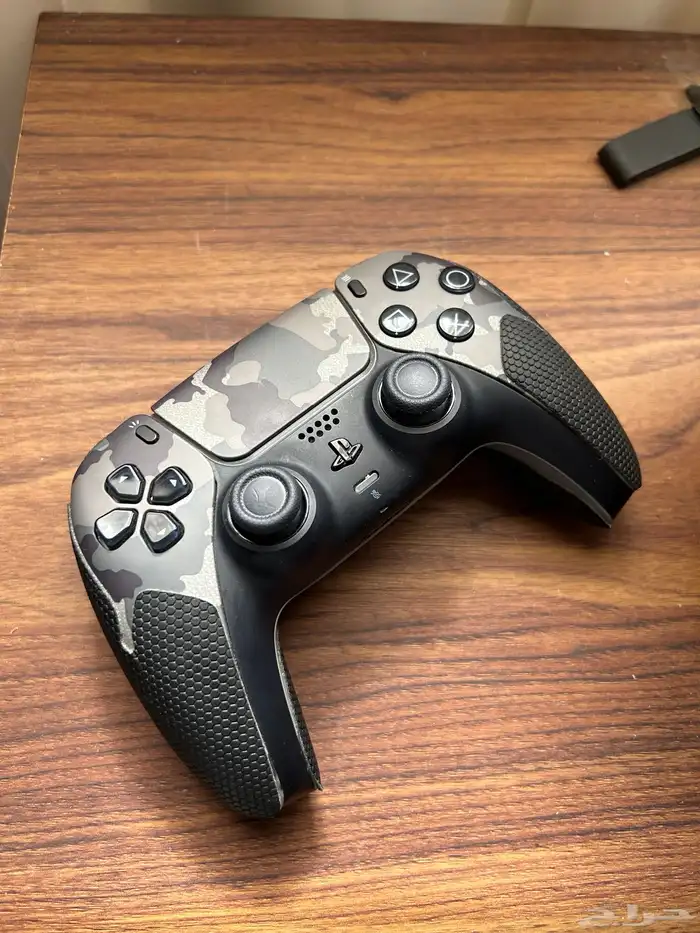 يد سوني 5 نظيفة جيشي فيها درفت 0