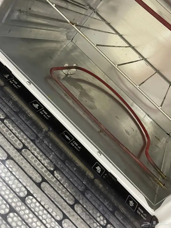 فرن كهربائي نظيف وشغال فوق تحت ع الشرط بسعر100 ريال 3