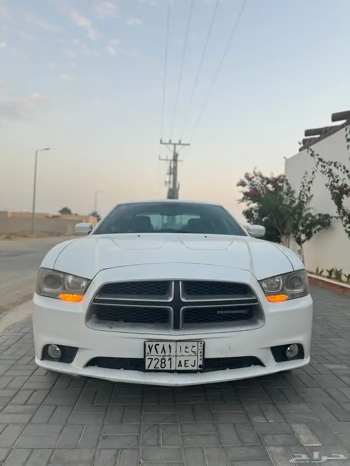 تشارجر 2014 لؤلؤي بدي وكالة ممشى 500 الف كيلو 1