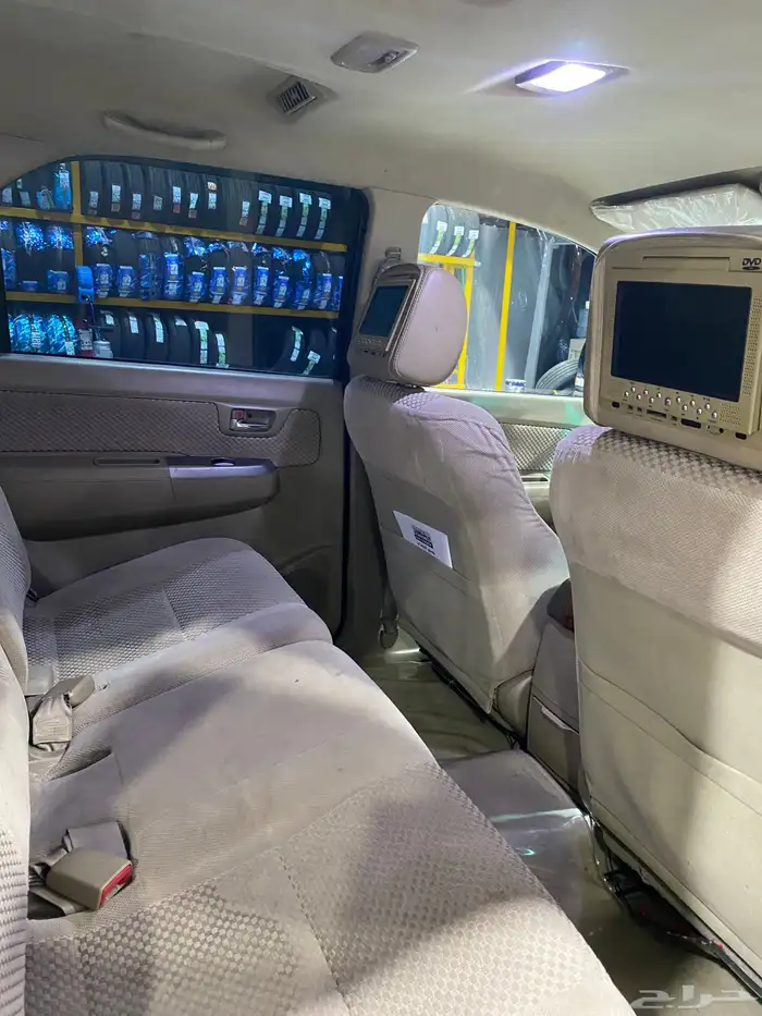 للبيع فورتشنر 2009 11