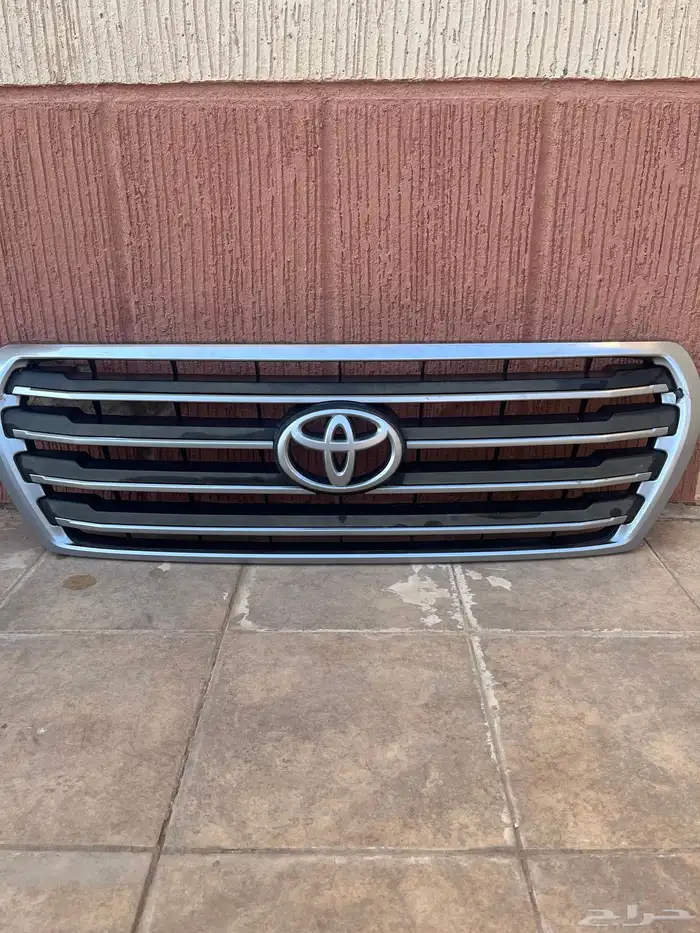 شبك لاندكروزر امامي من 2008 إلى 2014 0