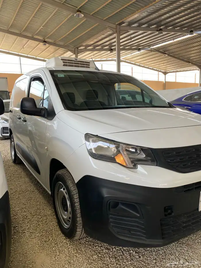 ((يوجد لدينا مجموعه من بيجو بارتنر ثلاجه تبريد 2022)) 11