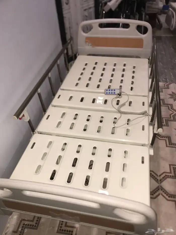 سرير طبي كهربائي سرير مستشفى كرسي كهربائي متحرك لكبار السن 1