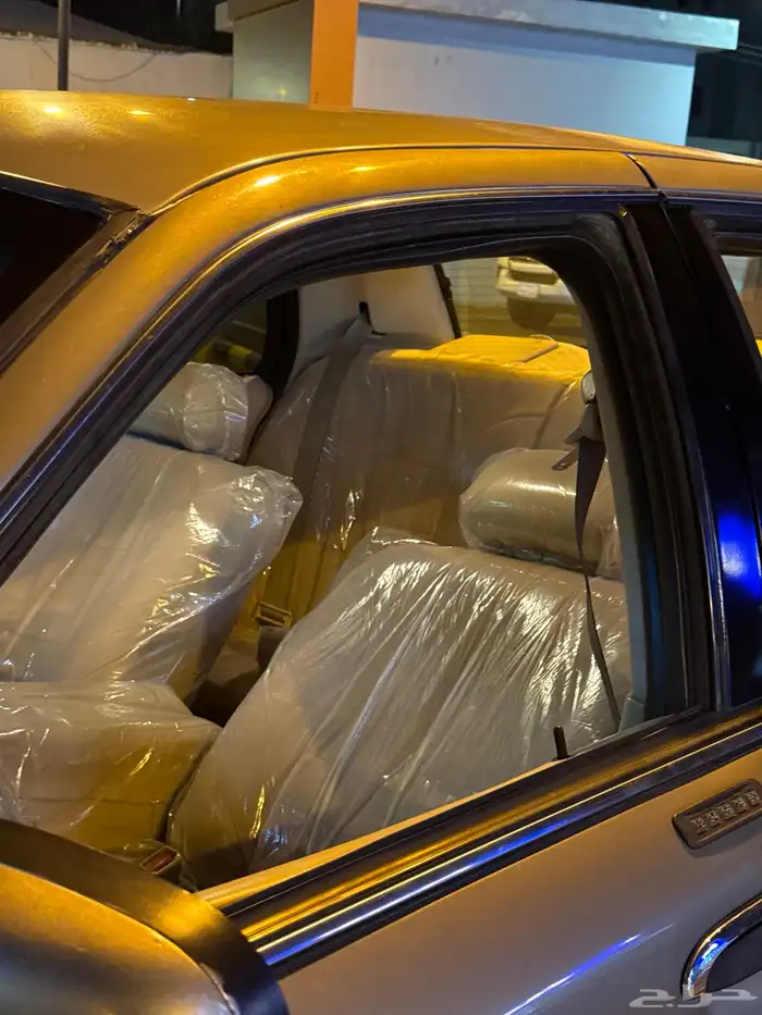 فورد جراند ماركيز 2001 نظيفة 100 45