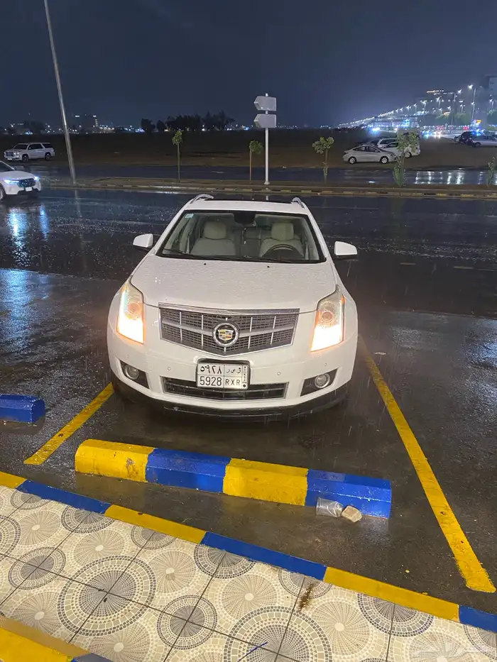 كاديلاك SRX4 2011 فل كامل 0