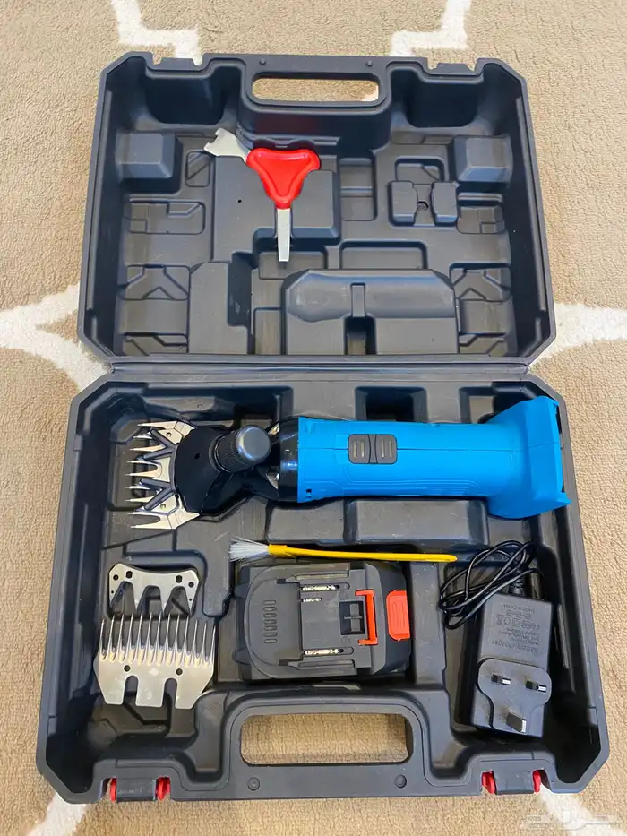 للبيع مكينه حلاقت اباعر بطاريه 1