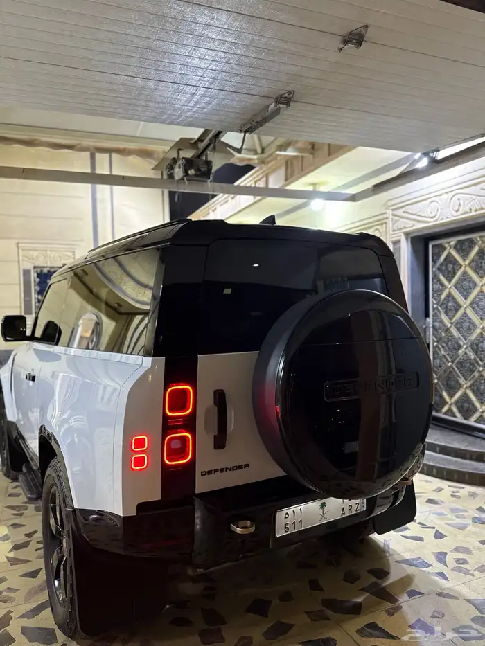 ديفندر 90 2022 الناغي 8