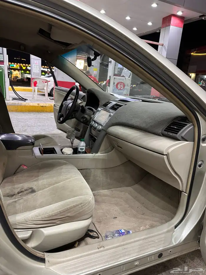 كامري 2007 قير توماتيك نظيفة للبيع مع لوحتها شبه مميزه 7