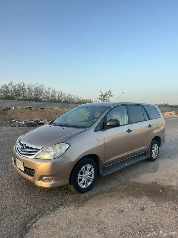 انوفا 2010 نظيف جدا 0