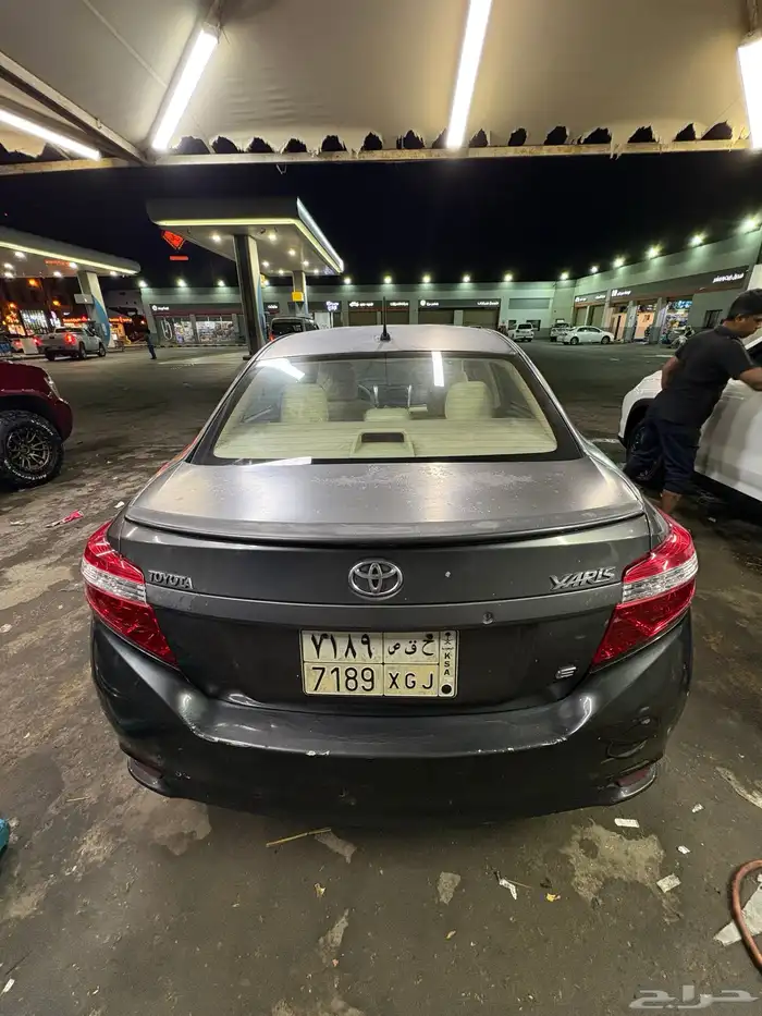 للبيع تويوتا يارس 2015   استخدام مالك واحد فقط 8