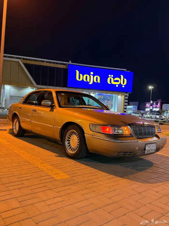 فورد جراند ماركيز 2001 نظيفة 100 1